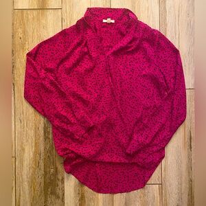 Pleione Surplice Hi Lo Top, Pink/Black, Medium